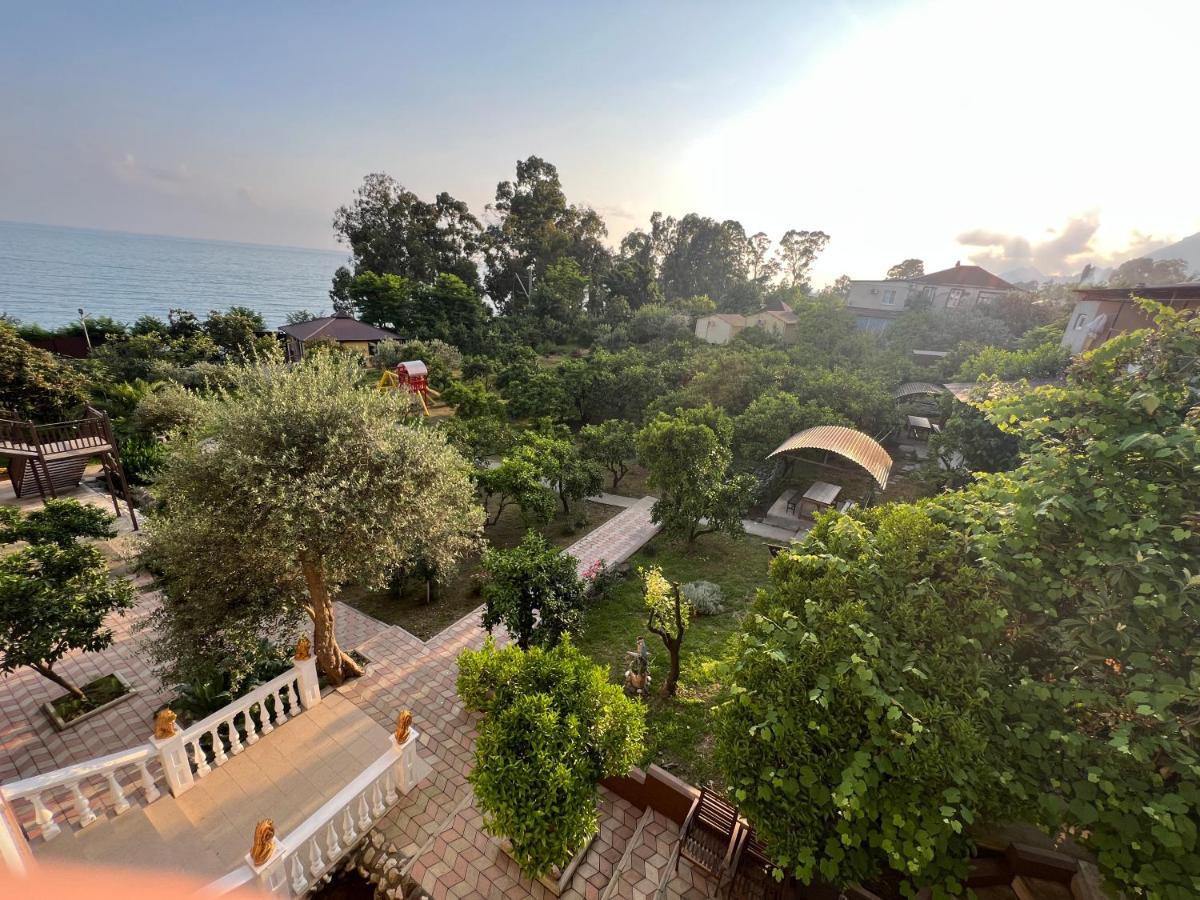 Gostievoi Dom Meri New Athos Exterior foto